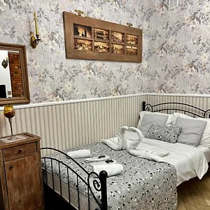Antique In Apartament Kraków